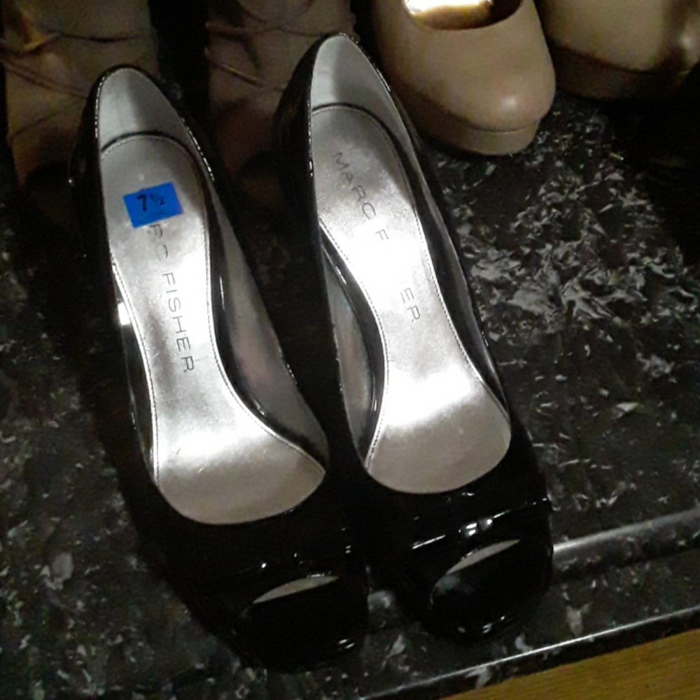Marc  fisher open toe bow heel